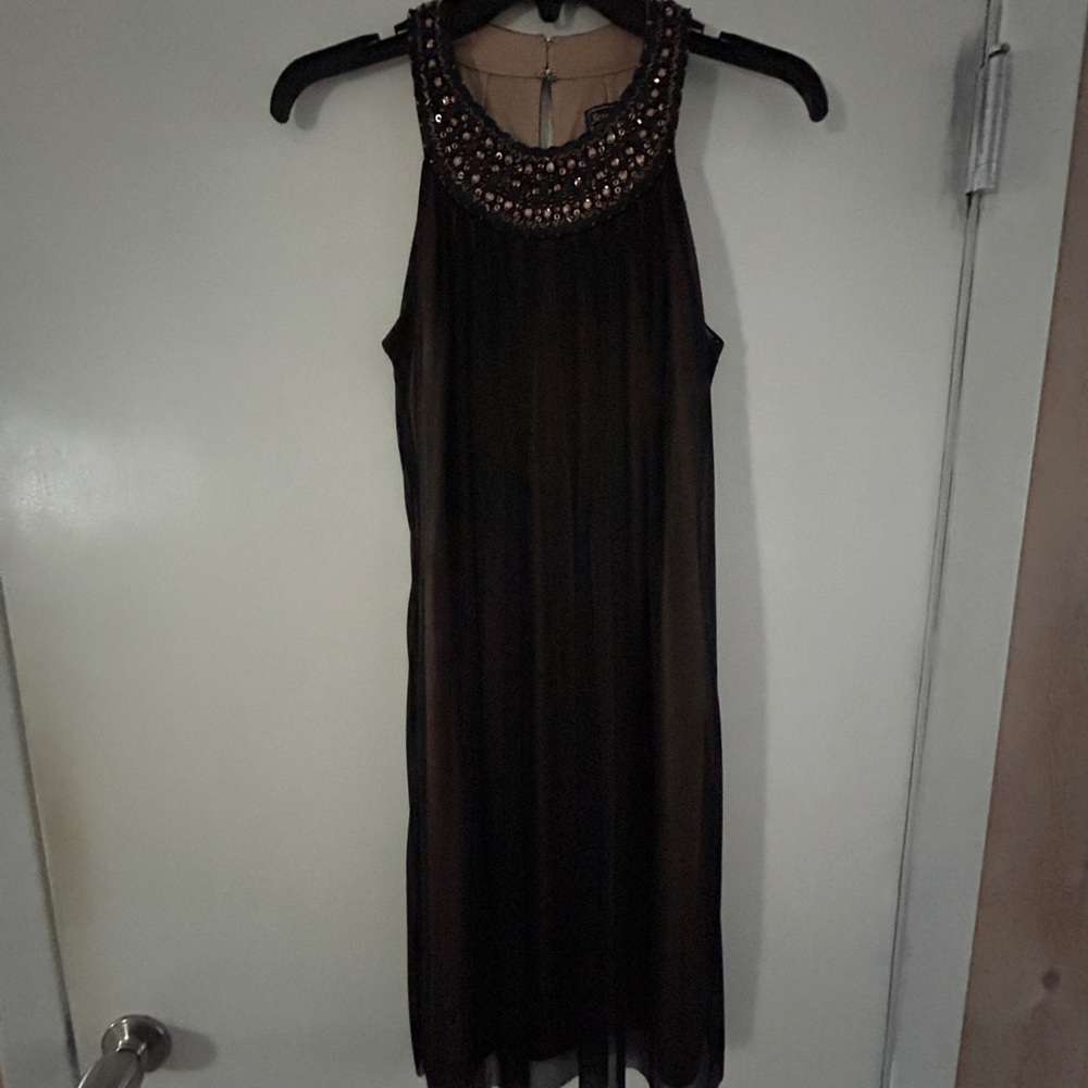 Jessica Howard Black Embellished Midi Dress